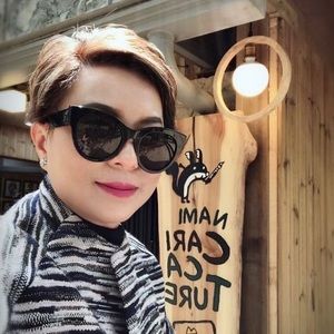 Meet your Posher, Sara